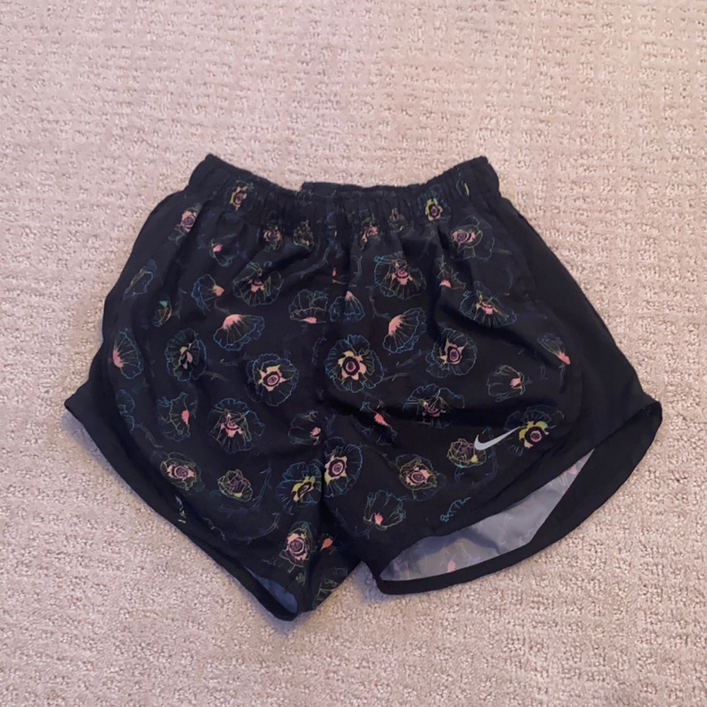 nike flowers blooming shorts